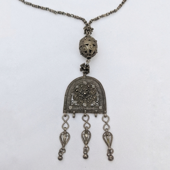 *SOLD* Antique Ladakhi Bedouin filigree amulet pendant ball & bar link necklace - Picture 6 of 10